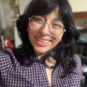 María Rene, Niñera o canguro en Sada