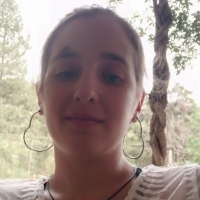 María Pía, Niñera o canguro en Girona