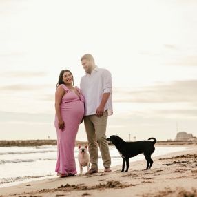 Itzel, Familia en Sitges