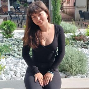 Flor, Niñera o canguro en La Bañeza