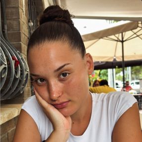 Carla, Babysitter in Sant Joan Despí