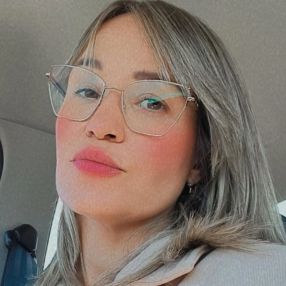 Marlene, Babysitter in Pinseque