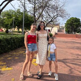 Anna, Familia en Castelldefels