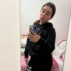 Leyre simarro, Babysitter in Abarán
