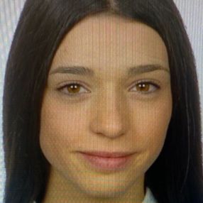 Elena, Babysitter in Íllora