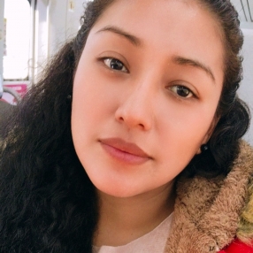 Jaqueline, Niñera o canguro en Llodio