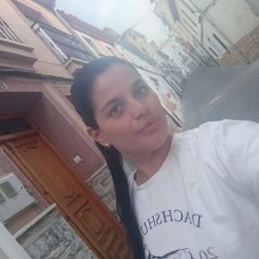 Jesica, Niñera o canguro en Hellín