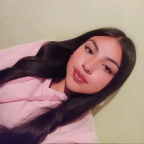 Nicole Fernanda, Niñera o canguro en Fuentespina