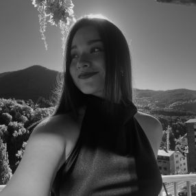 Mariana, Babysitter in Carranque