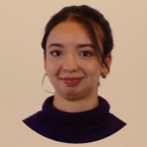 Hayat, Babysitter in Sant Hipòlit de Voltregà
