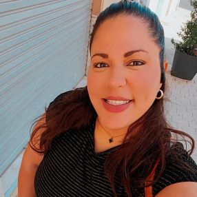 María de los Ángeles, Niñera o canguro en Jijona