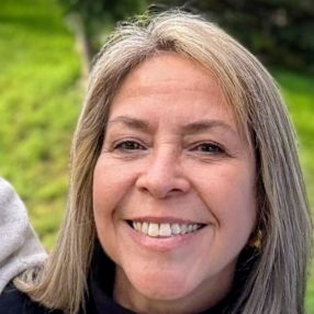 Maria de los Angeles, Babysitter in Moncada