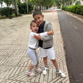 Yana, Familia en Igualada