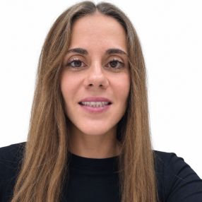 Sandra, Niñera o canguro en Villanueva del Pardillo