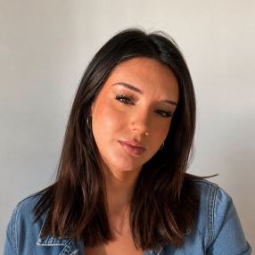 Ángela, Niñera o canguro en Cambados