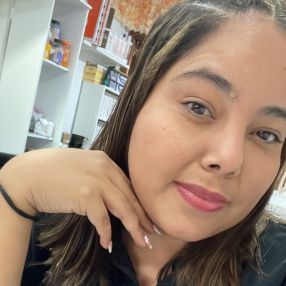 Julieth marcela, Niñera o canguro en Játiva