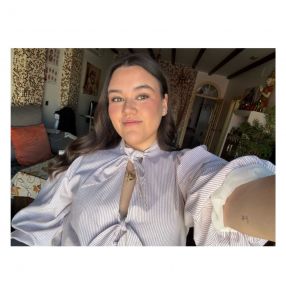 Diana, Niñera o canguro en Brenes