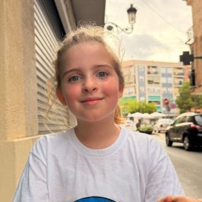 Mariel, Family in Manises