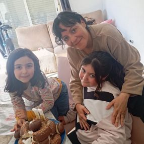 Ana Belen, Family in Alicante