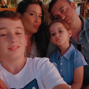 Estefanía, Family in Badajoz