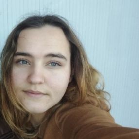 Viktoria, Babysitter in Llíria