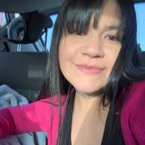 Karen Stephanie, Niñera o canguro en Huecas
