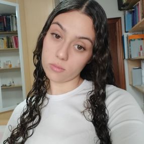 Judit, Babysitter in Badia del Vallès