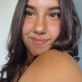Emily, Niñera o canguro en Utebo