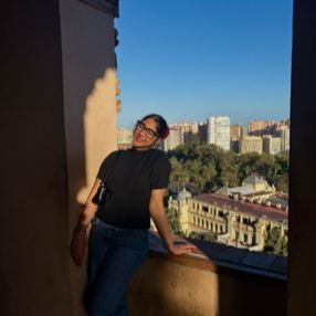 Widad, Babysitter in Sarria