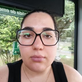 Sara, Babysitter in Narón