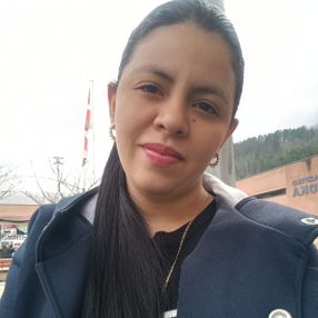 Claudia, Niñera o canguro en Eibar