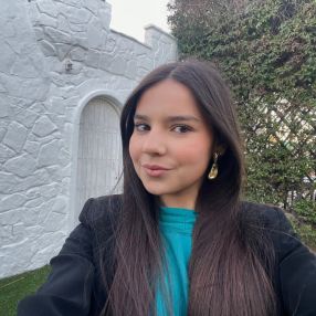 Haydée, Niñera o canguro en Peníscola