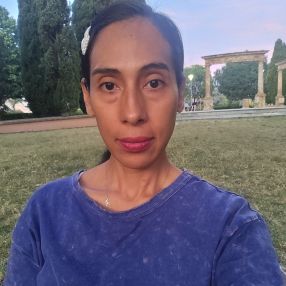 Alicia, Niñera o canguro en Yecla