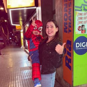 Daniela, Niñera o canguro en Oviedo