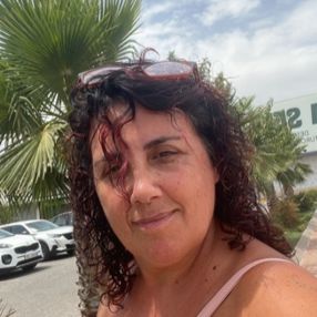Cacilda, Niñera o canguro en Rafal