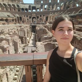 Sara, Niñera o canguro en Valdemorillo