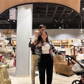 Mila, Family in Alicante