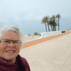Ruth, Niñera o canguro en Cabanes