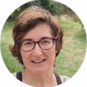 Carol, Niñera o canguro en Palau-saverdera