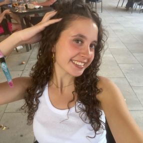 Laia, Niñera o canguro en Tàrrega