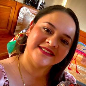 Jackeline, Niñera o canguro en Tarancón