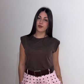 Yovana, Niñera o canguro en Olivenza