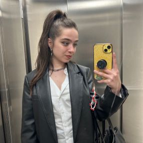 Sara, Babysitter in Huesca