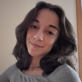 Lucía, Babysitter in Talamanca de Jarama