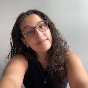 Nuria, Niñera o canguro en La Granada