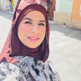 Khadija, Babysitter in Calella
