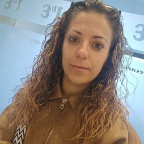 Sandra, Niñera o canguro en El Vendrell