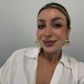 Elena, Niñera o canguro en Guarromán