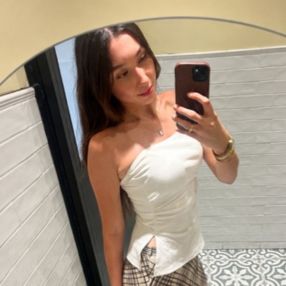 Leonela, Niñera o canguro en Fuensalida