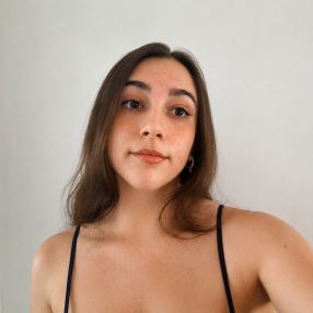 Lucia, Niñera o canguro en Nules